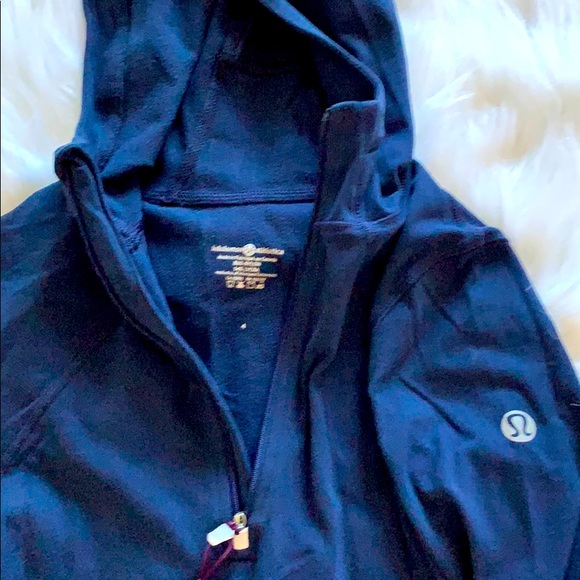 Lululemon Athletica 1/4 Zipper Hoodie - Picture 4 of 6